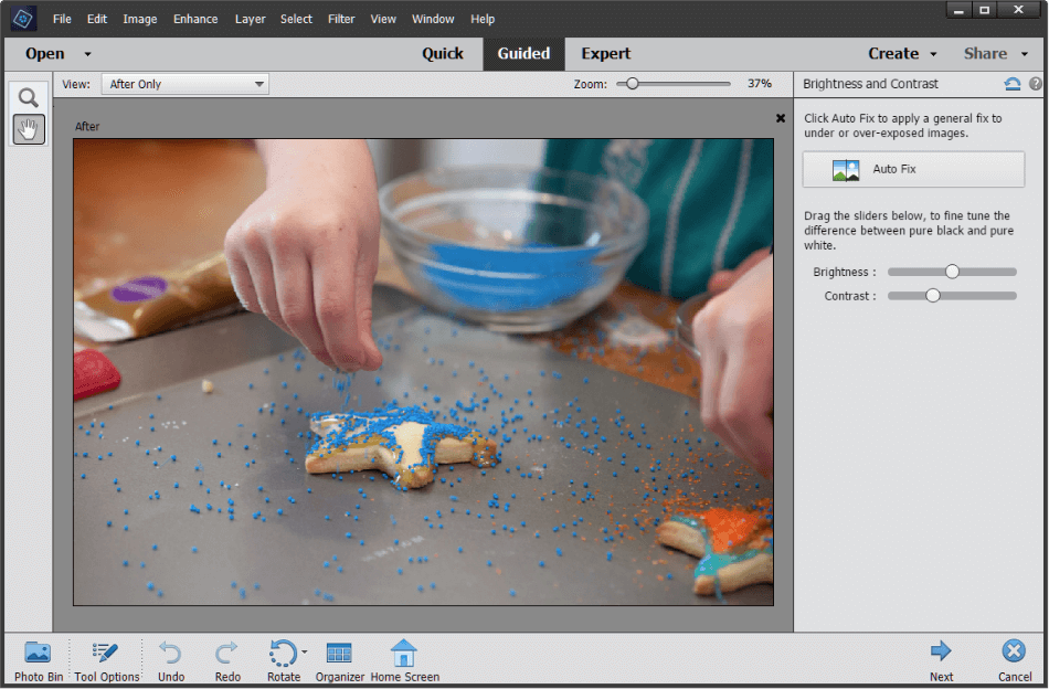 Photoshop Elements Guided Mode Showing a Cookie Being Made
